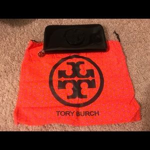 SOLD Tory Burch Robinson Zip Continental Wallet